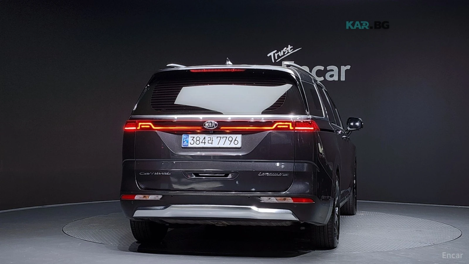 Kia Carnival 3.5* SIGNATURE* КОЖА* ПОДГРЕВ* ОБДУХВАНЕ* 360* , снимка 4 - Автомобили и джипове - 55261394