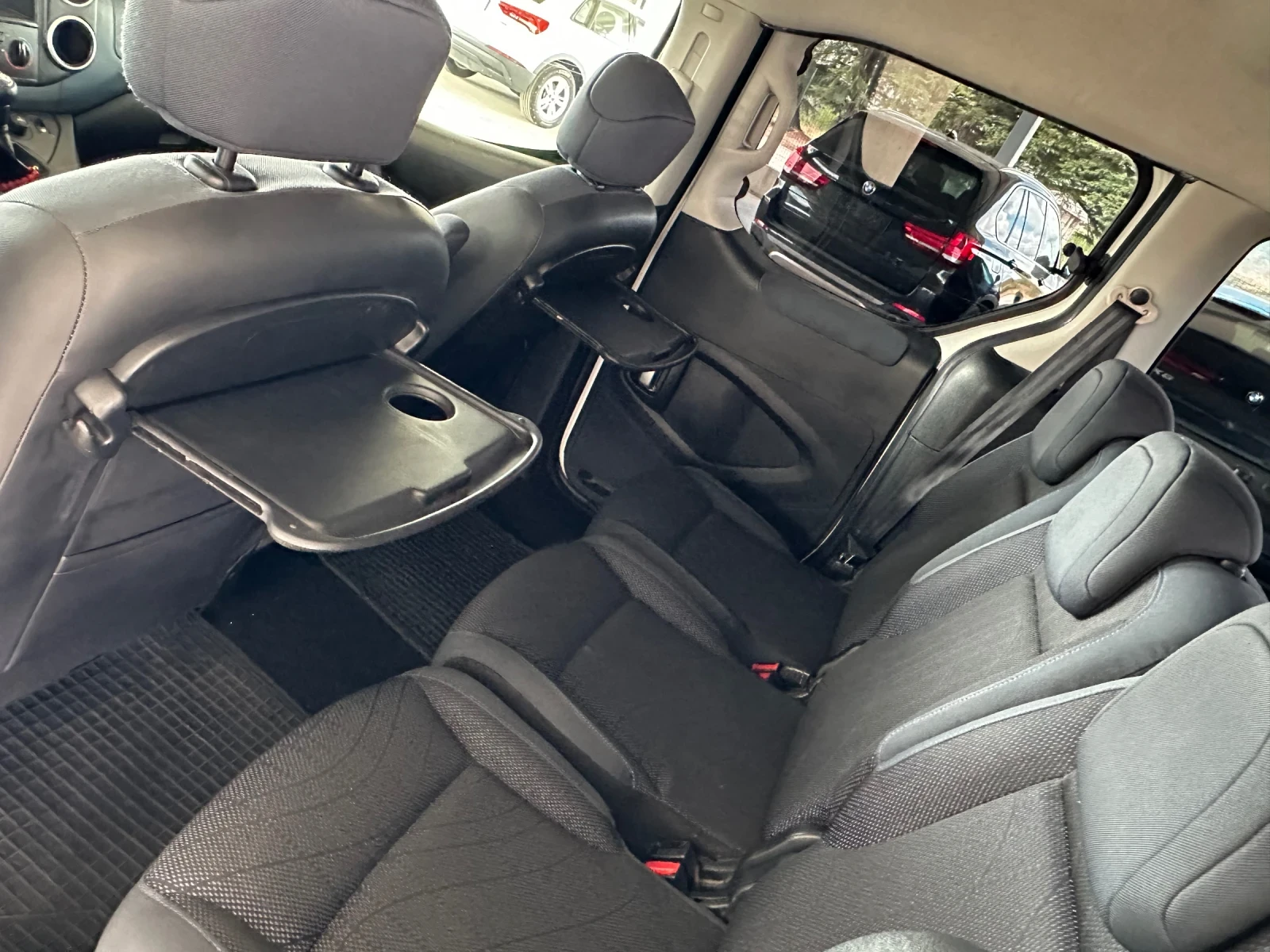 Peugeot Partner, снимка 11 - Автомобили и джипове - 55538076