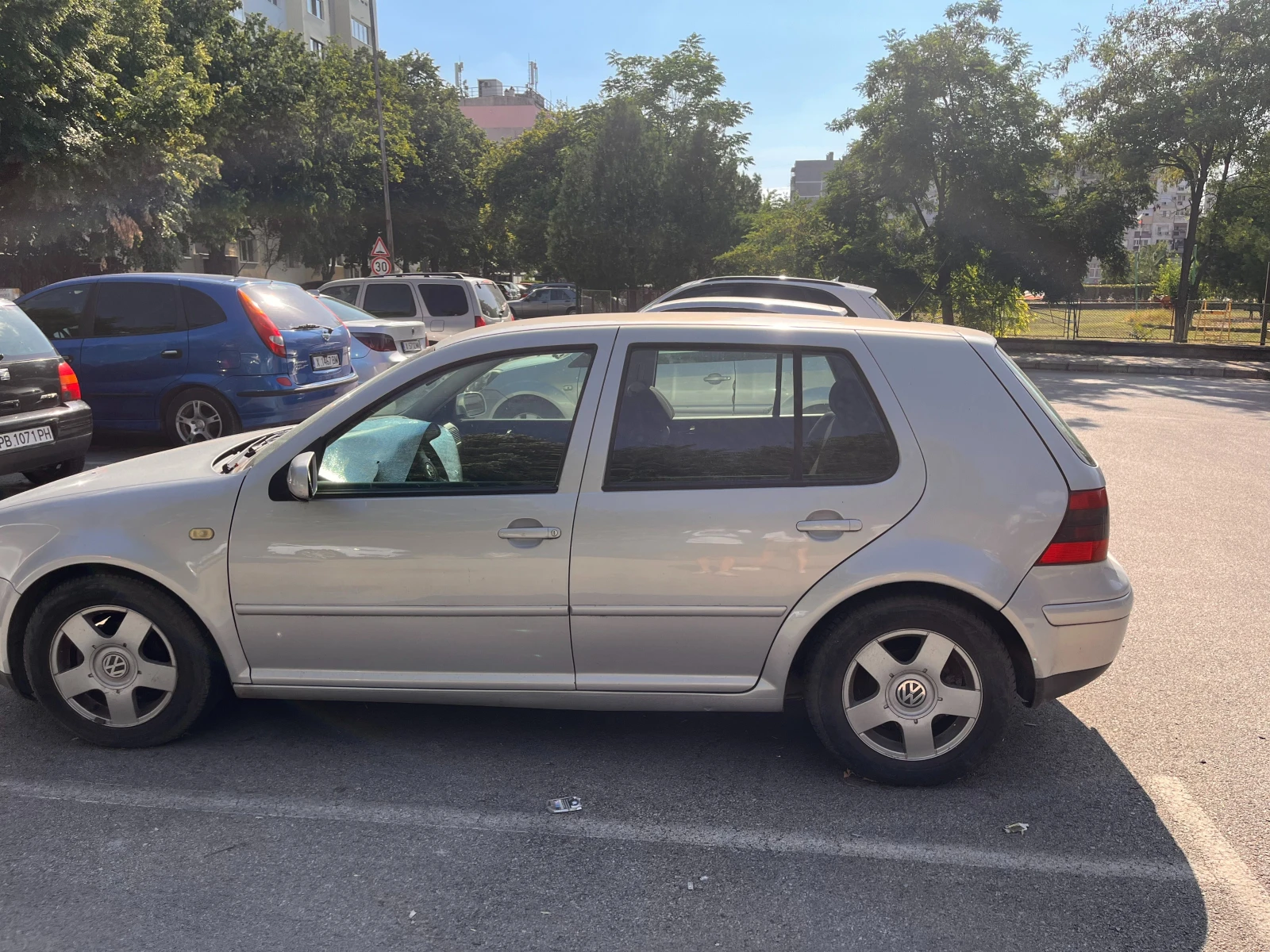 VW Golf, снимка 3 - Автомобили и джипове - 55666094