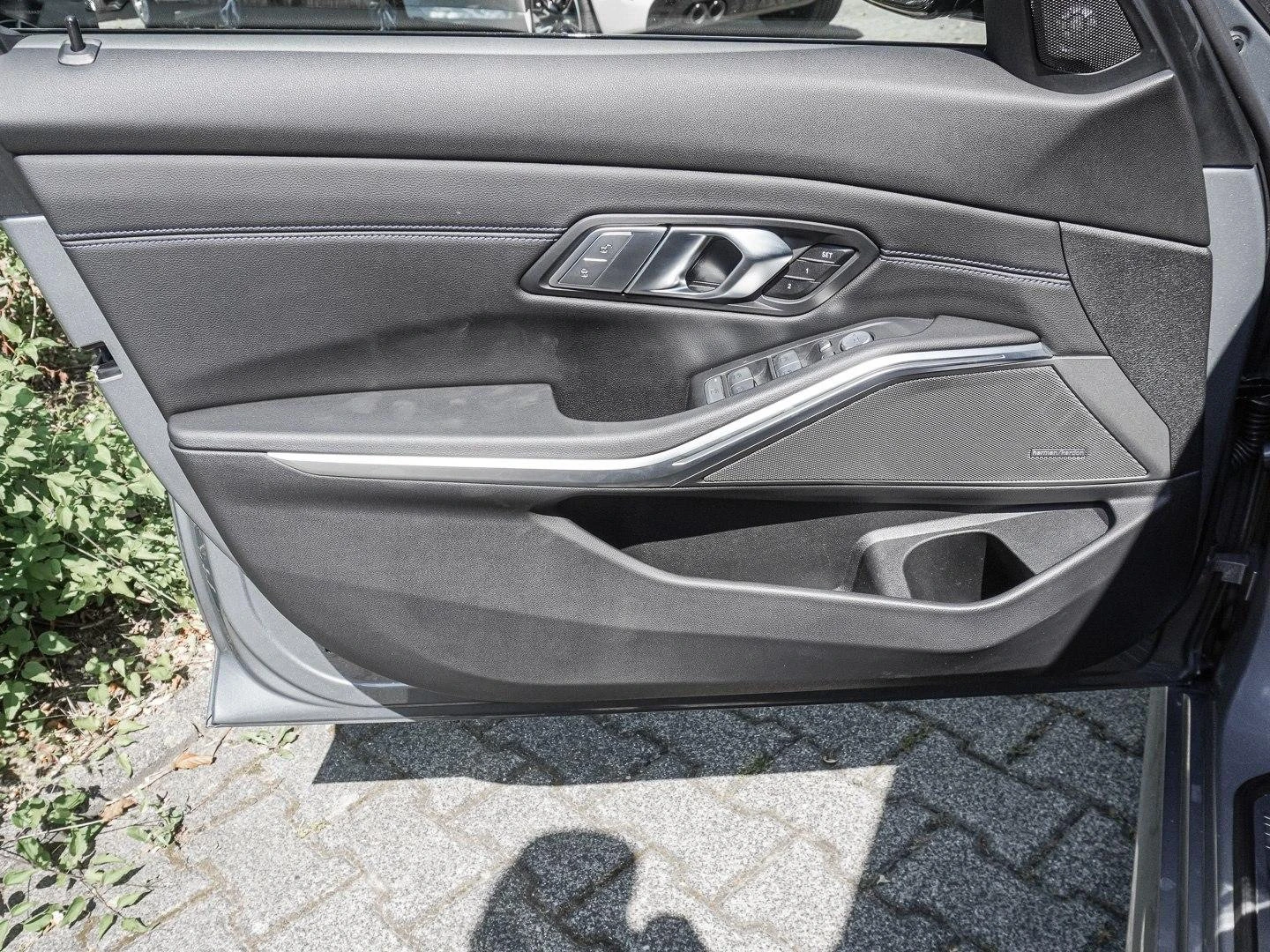 BMW 340 xDRIVE/374HP/PANO/CAM/KLESS/772z, снимка 16 - Автомобили и джипове - 55666379