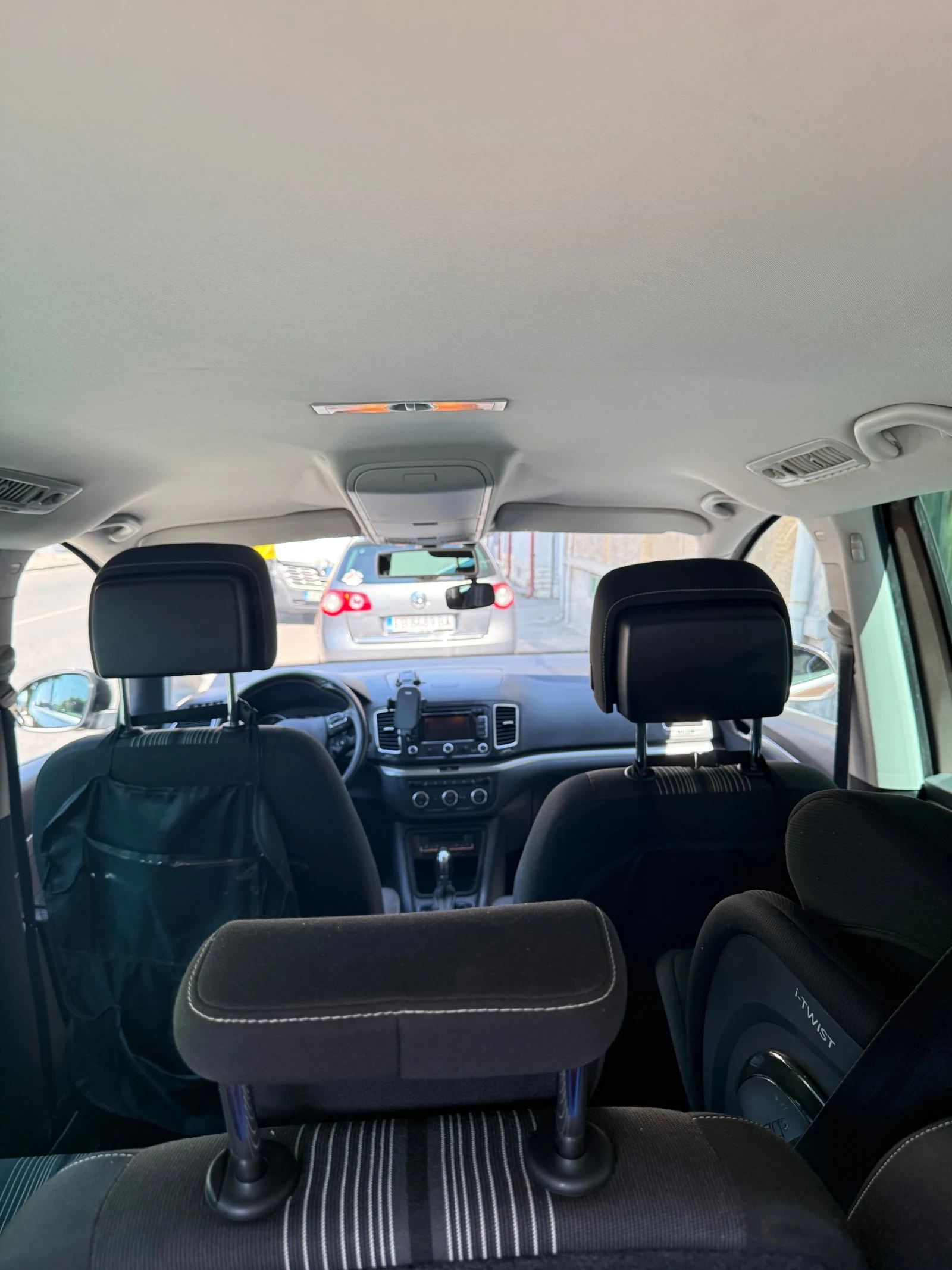 VW Sharan, снимка 14 - Автомобили и джипове - 55704182