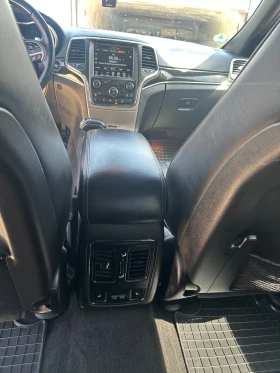 Jeep Grand cherokee Overland. CarPlay. Distronic -цвят котешко око, снимка 8