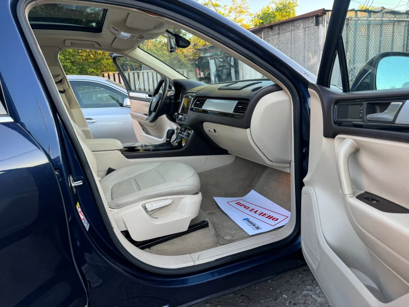 VW Touareg 3.0TDI 245HP 4MOTION KOJA NAVI PANORAMA FUUL 2014G, снимка 14 - Автомобили и джипове - 53026402
