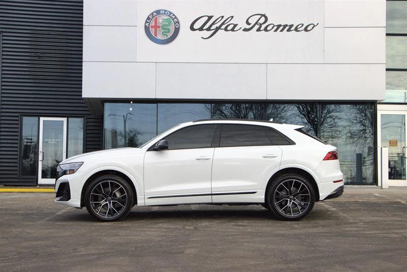 Audi Q8 Progressiv* 55 TFSI* АвтоКредит* (ЦЕНА ДО БГ), снимка 2 - Автомобили и джипове - 54002590