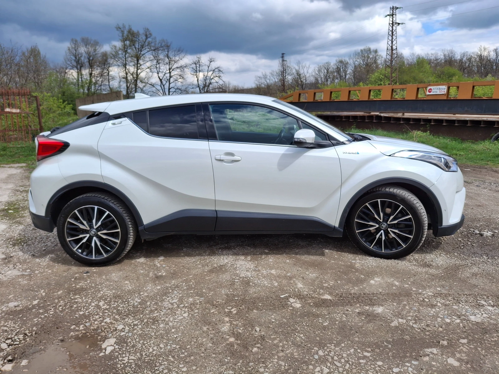 Toyota C-HR Luxury FULL - изображение 5