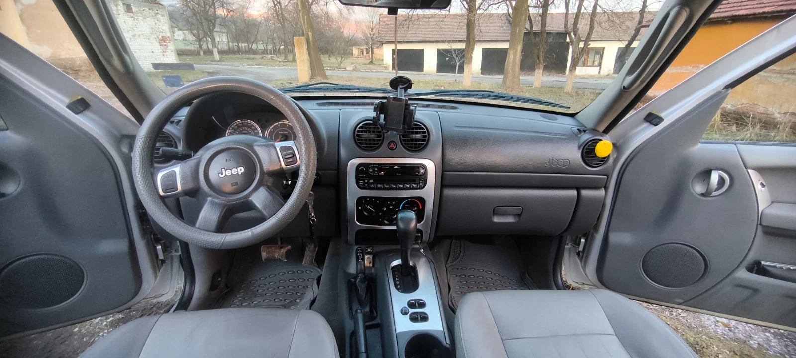 Jeep Cherokee 3.7 | Mobile.bg � ����������� 11