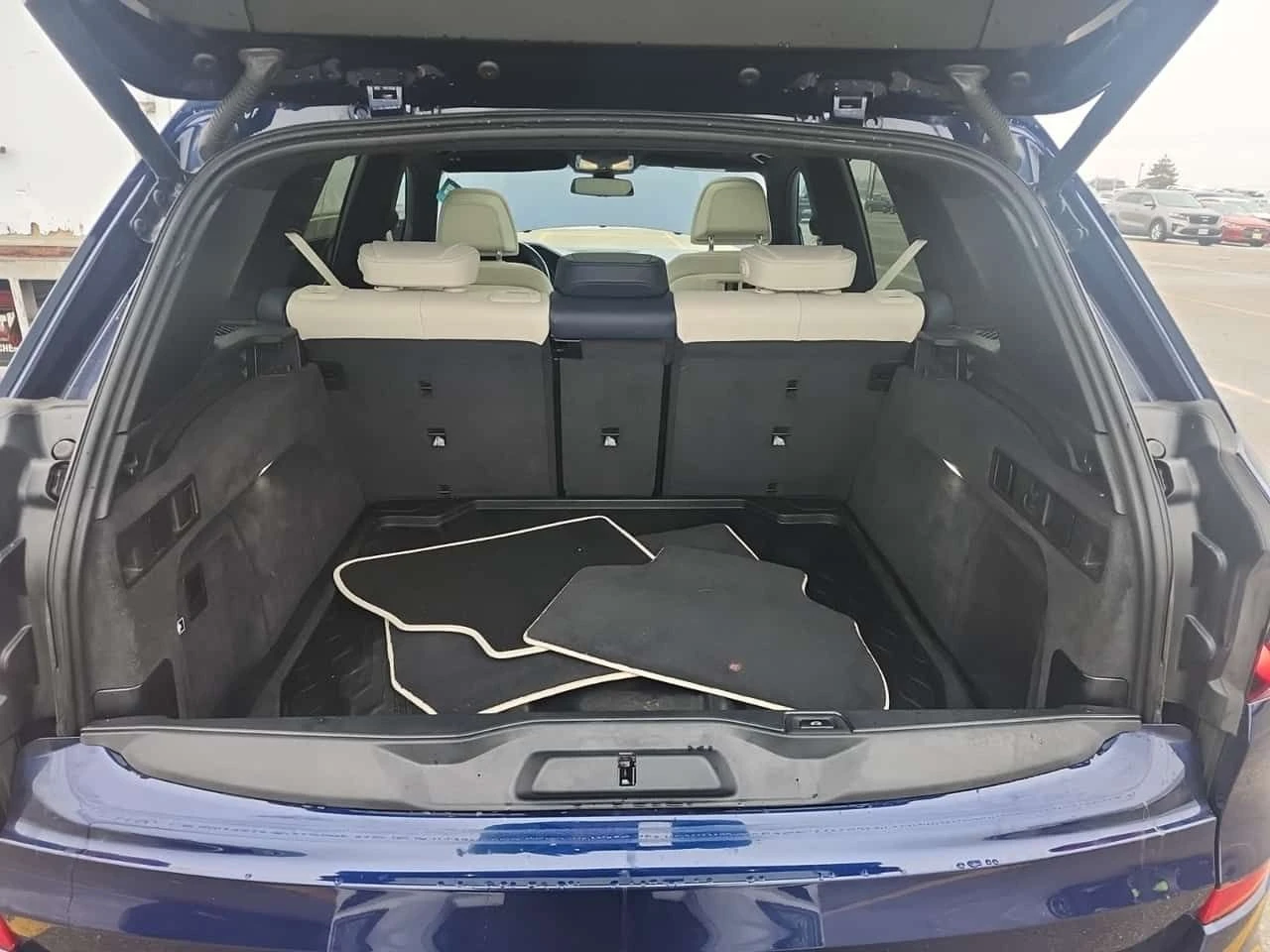 BMW X5 * M50I * CARFAX * БЕЗ ПЪРВОНАЧАЛНА ВНОСКА, снимка 14 - Автомобили и джипове - 53831413