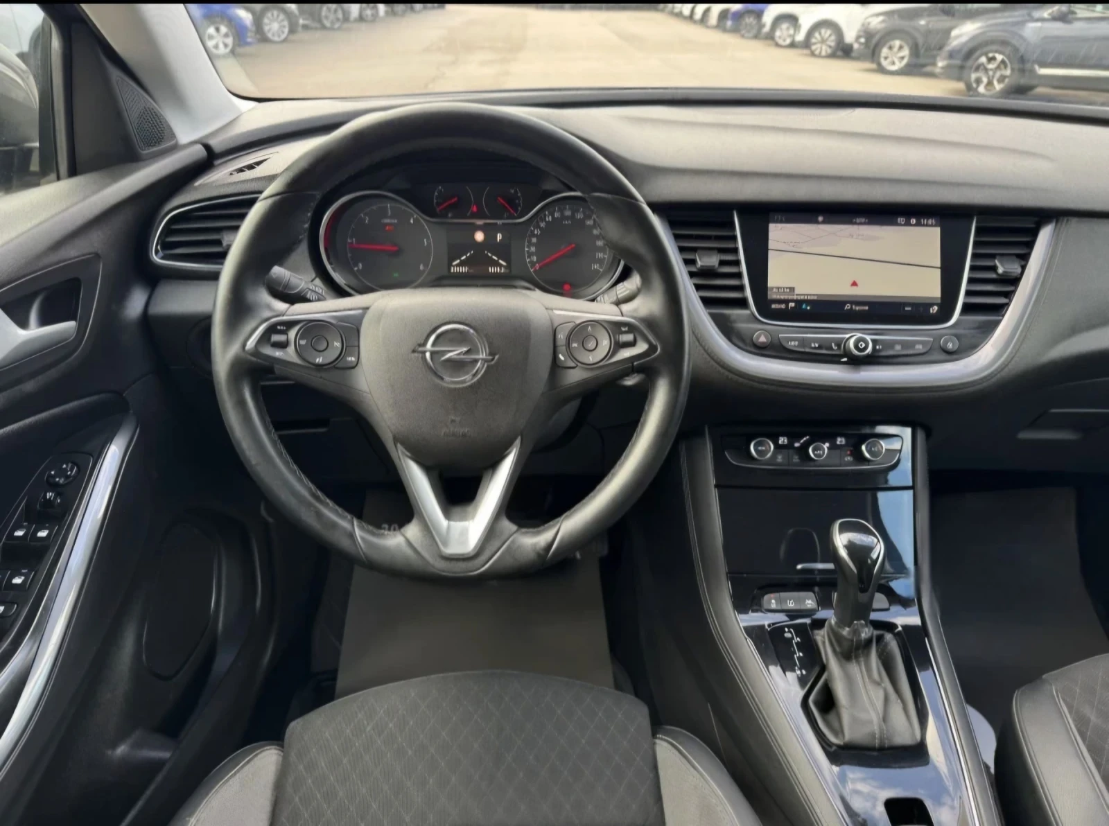 Opel Grandland X 1.6 turbo diesel. Full extra, Automat, Android pla, снимка 16 - Автомобили и джипове - 54181067