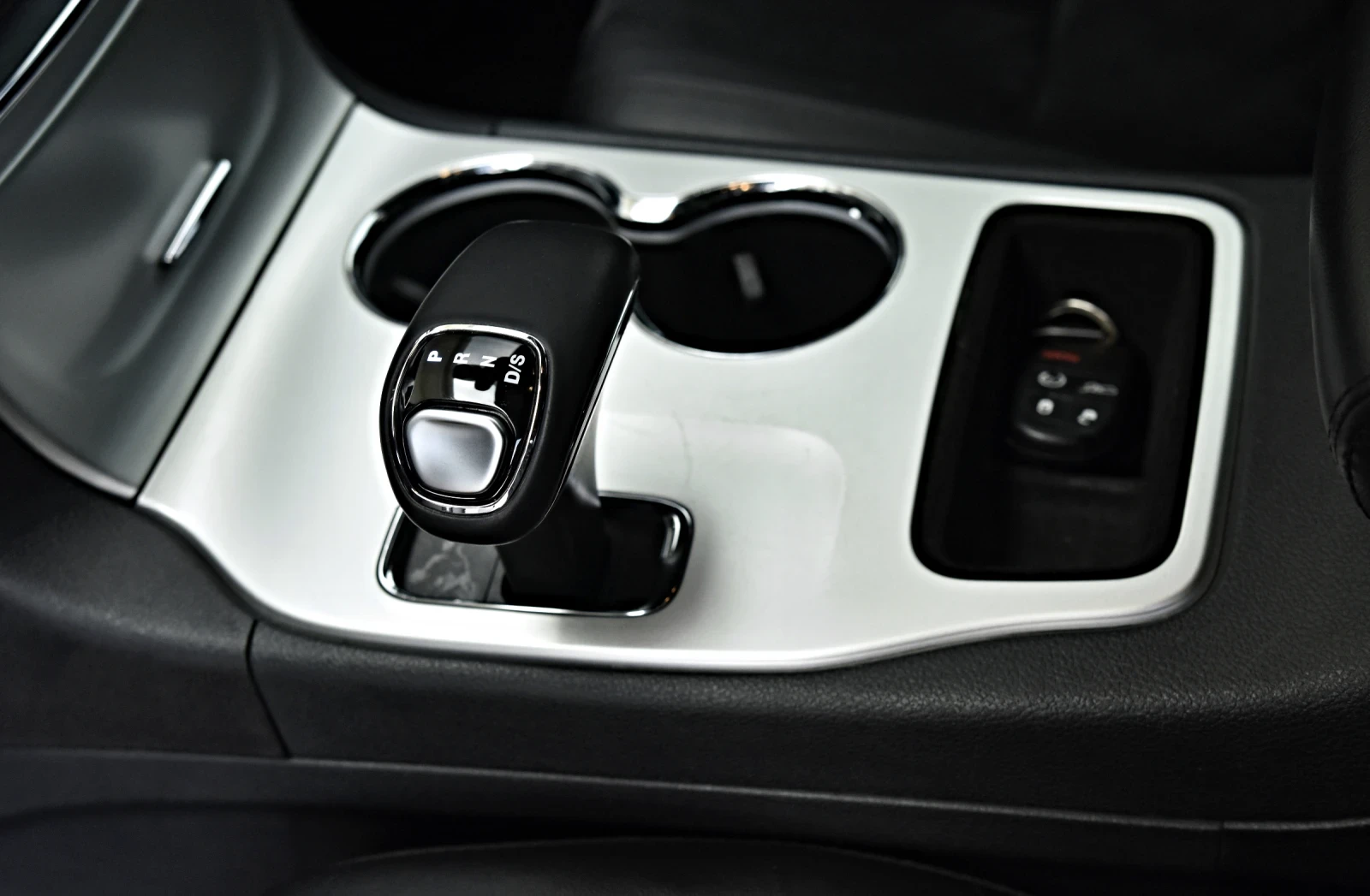 Jeep Grand cherokee * 3, 6* ALTITUDE* LED* MCGRATH* , снимка 11 - Автомобили и джипове - 54802884