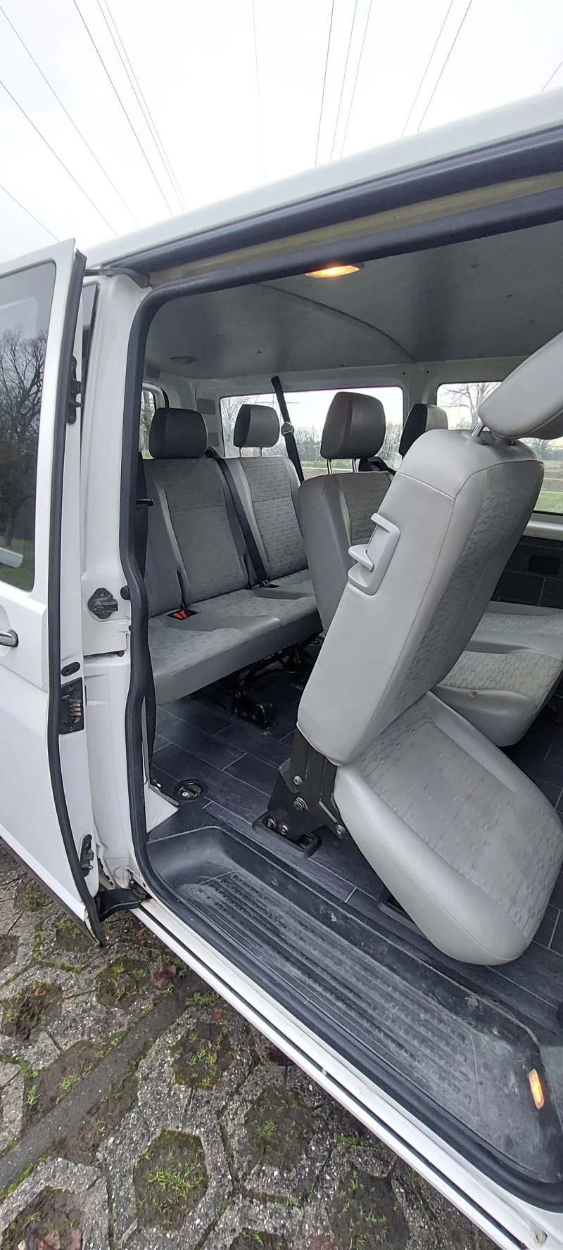 VW T5, снимка 8 - Бусове и автобуси - 52920390