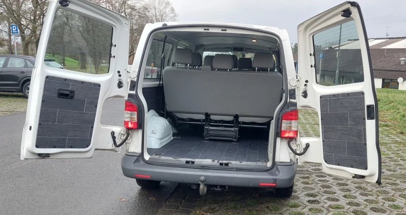 VW T5, снимка 10 - Бусове и автобуси - 52920390