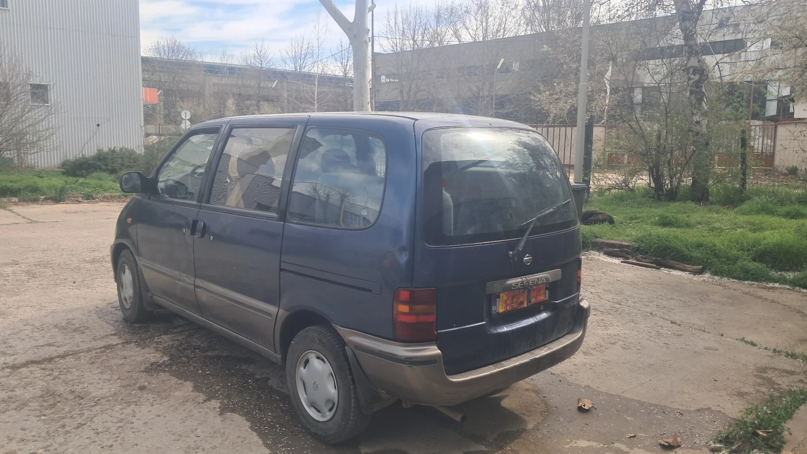 Nissan Serena, снимка 4 - Бусове и автобуси - 54138414