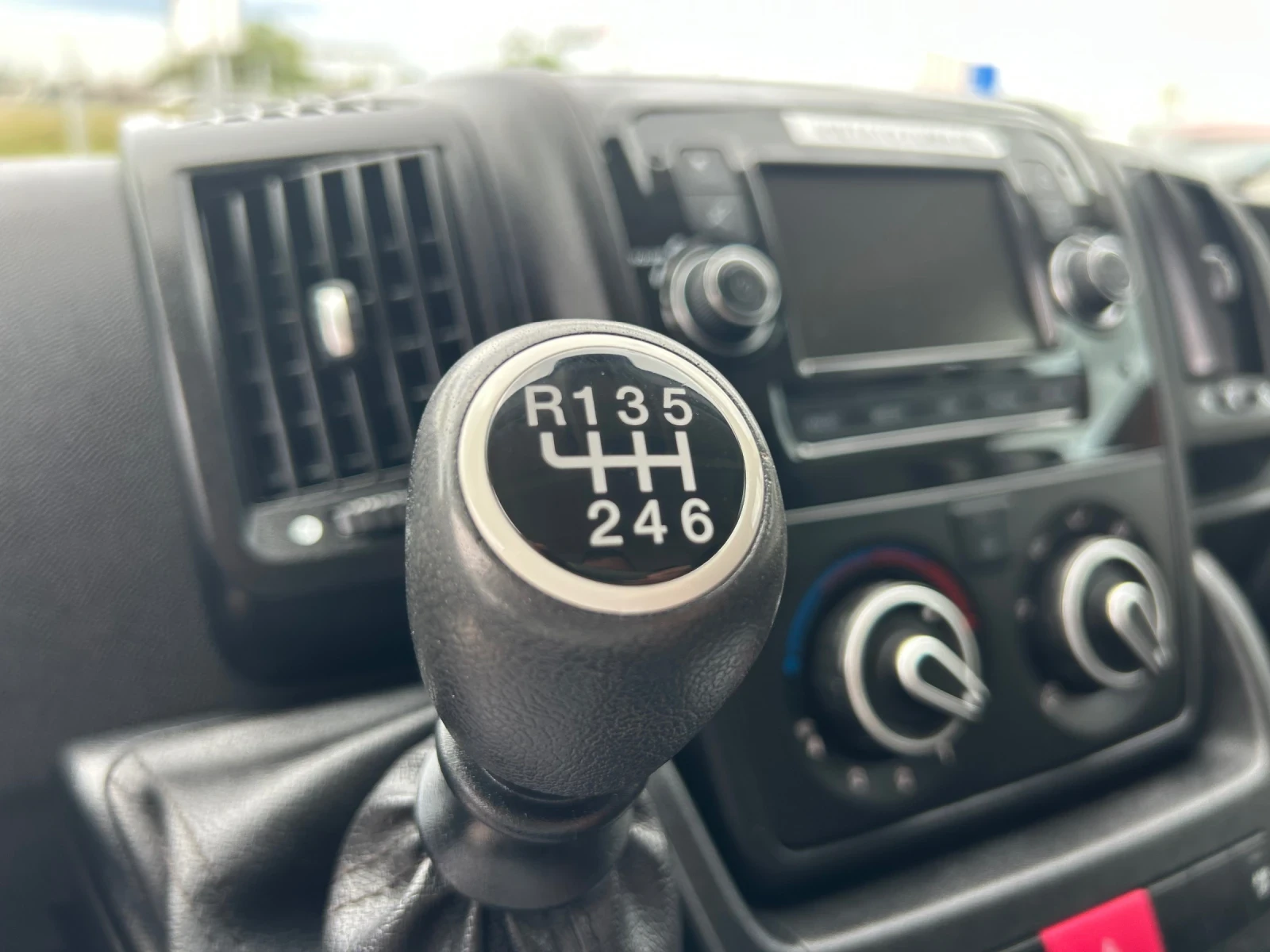 Peugeot Boxer * 2.2* 140к.с* NAVI* Сервизна* История* ITALY* , снимка 13 - Бусове и автобуси - 54651472
