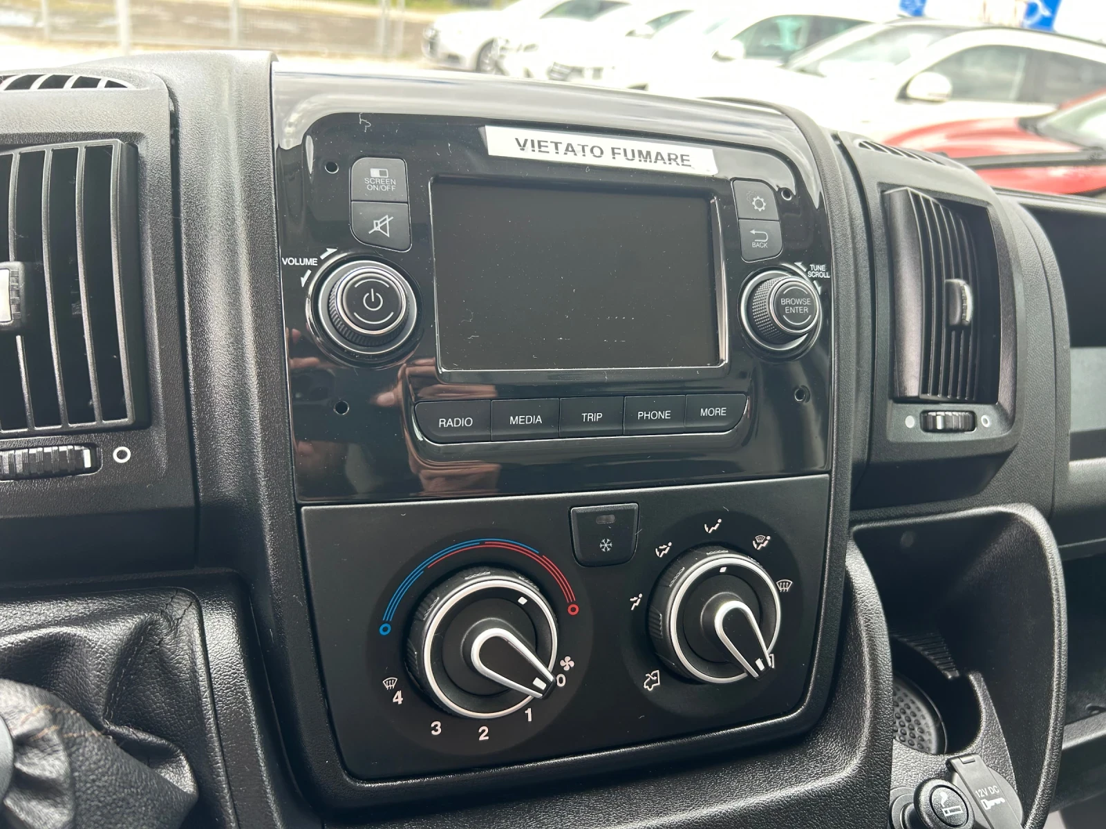 Peugeot Boxer * 2.2* 140к.с* NAVI* Сервизна* История* ITALY* , снимка 12 - Бусове и автобуси - 54651472