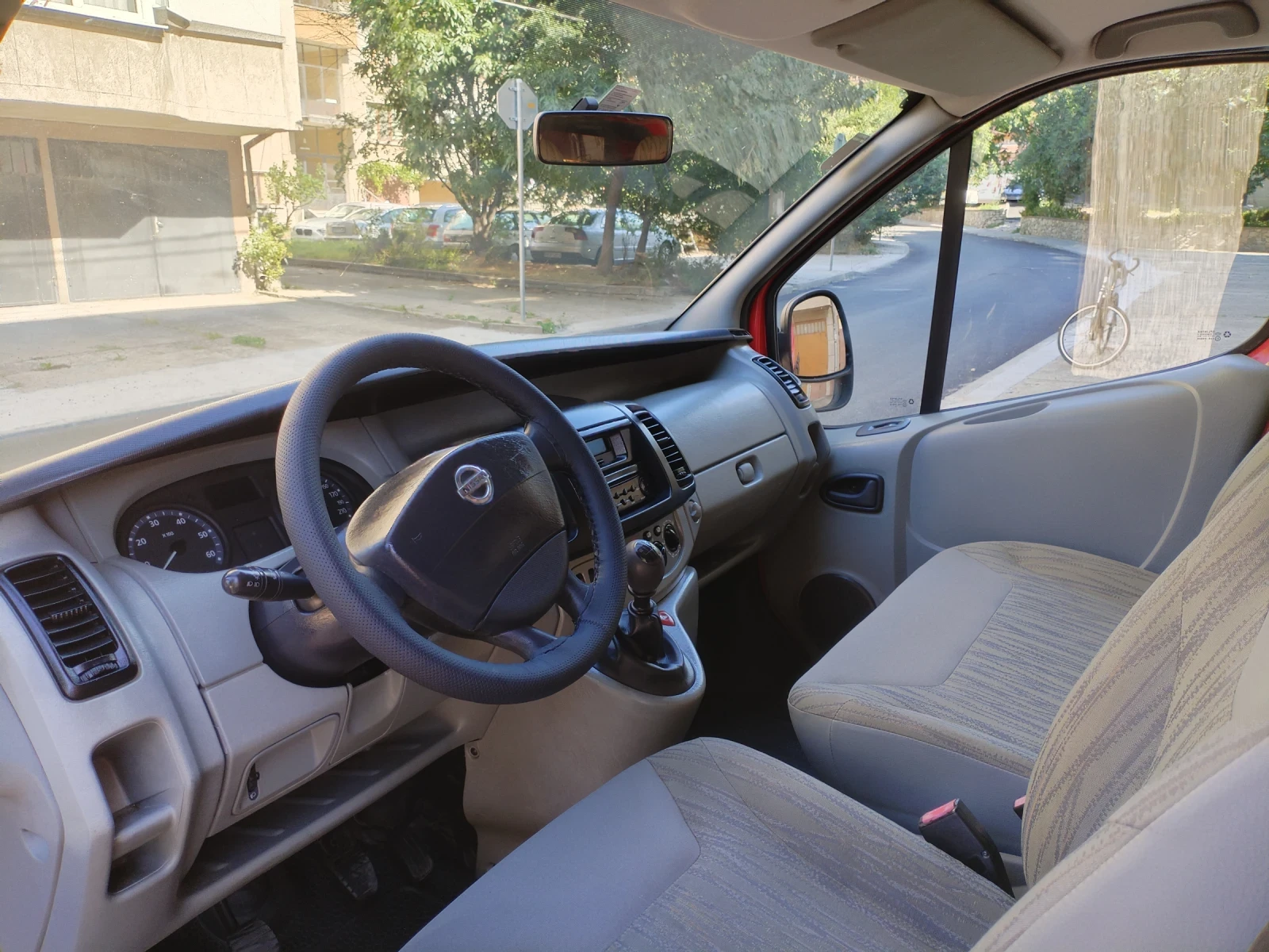 Nissan Primastar 2.0 DCI 114hp Клима 2 странични Теглич 6ск, снимка 9 - Бусове и автобуси - 55155389