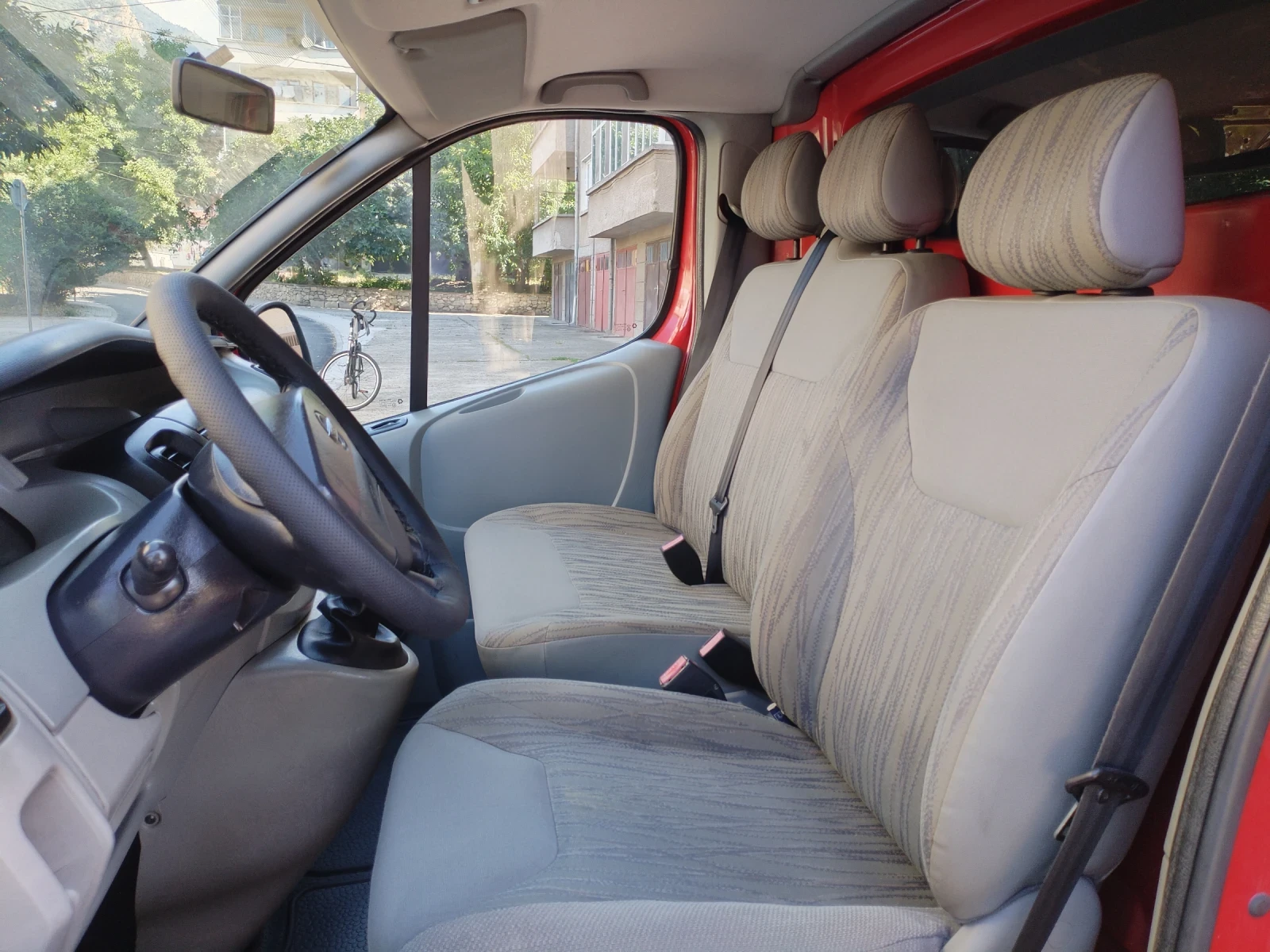 Nissan Primastar 2.0 DCI 114hp Клима 2 странични Теглич 6ск, снимка 8 - Бусове и автобуси - 55155389