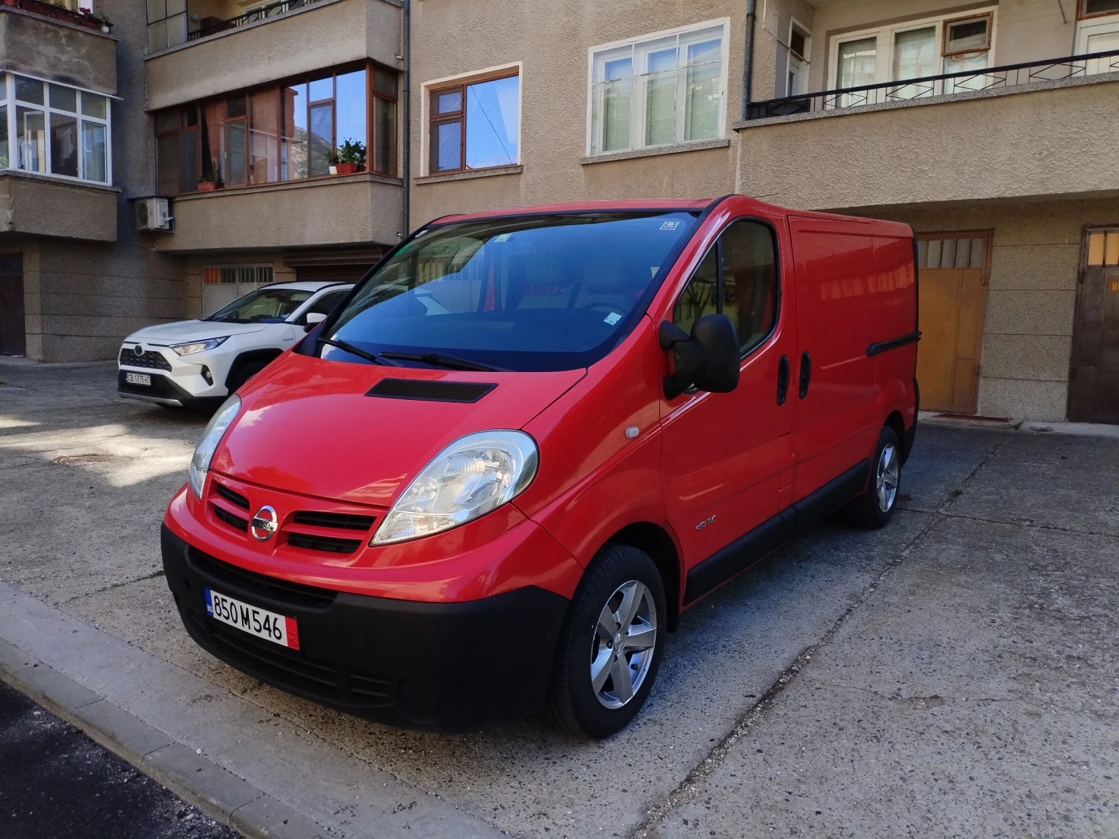 Nissan Primastar 2.0 DCI 114hp Клима 2 странични Теглич 6ск, снимка 3 - Бусове и автобуси - 55155389