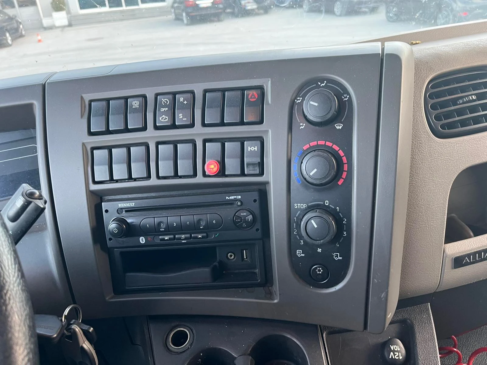 Renault Midlum 220 | Mobile.bg   12