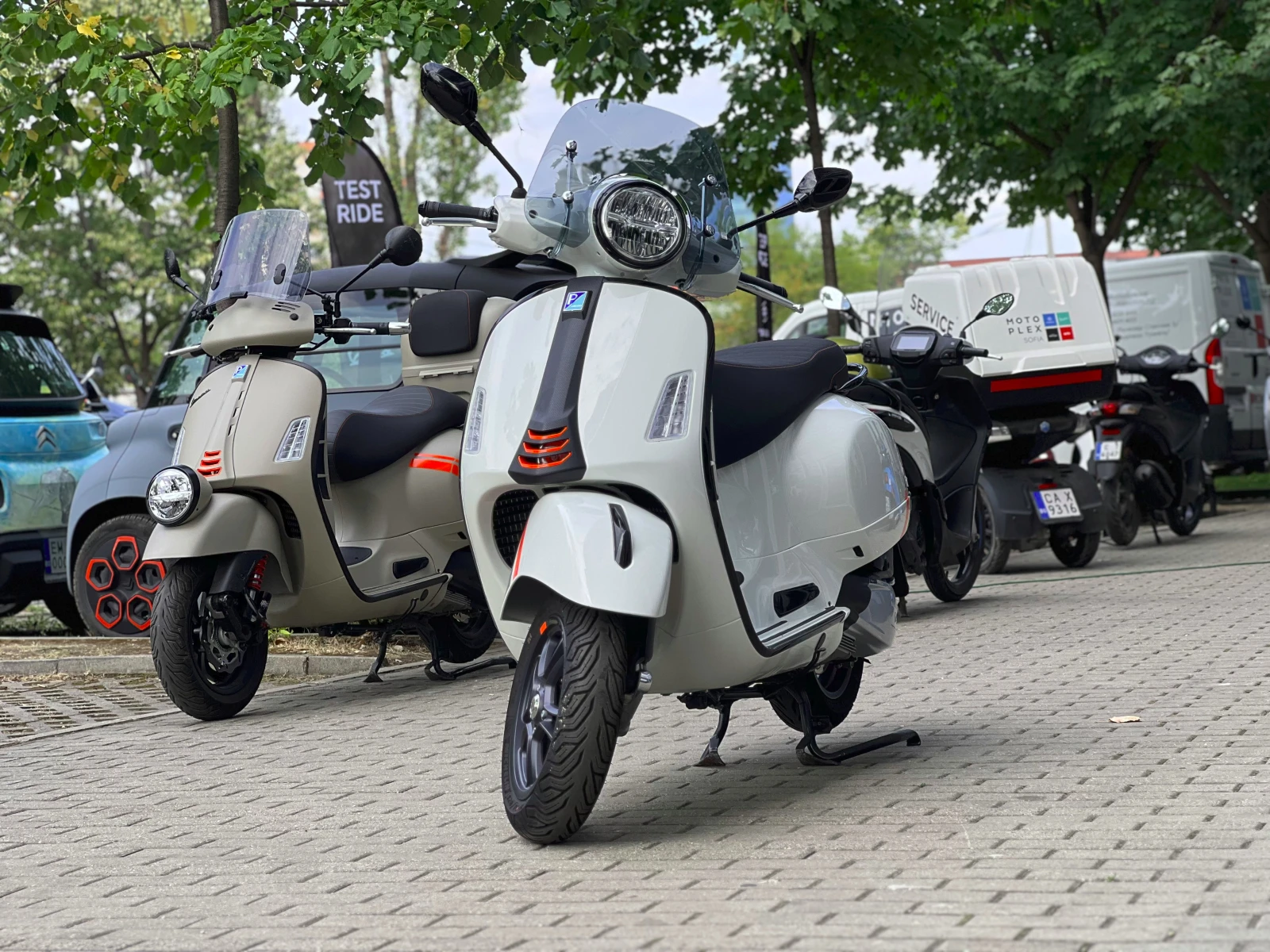 Vespa GTS 300 Super Sport - изображение 8