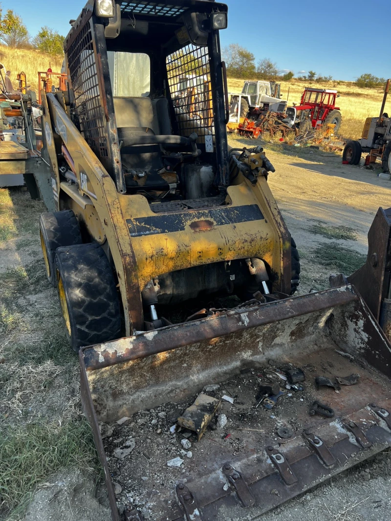 Мини челни товарачи Cat, снимка 3 - Индустриална техника - 52478461