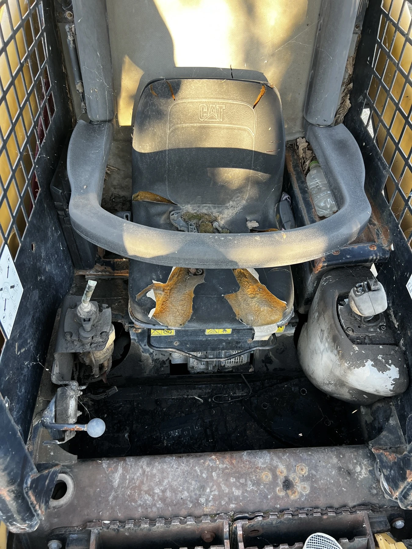 Мини челни товарачи Cat  - изображение 4