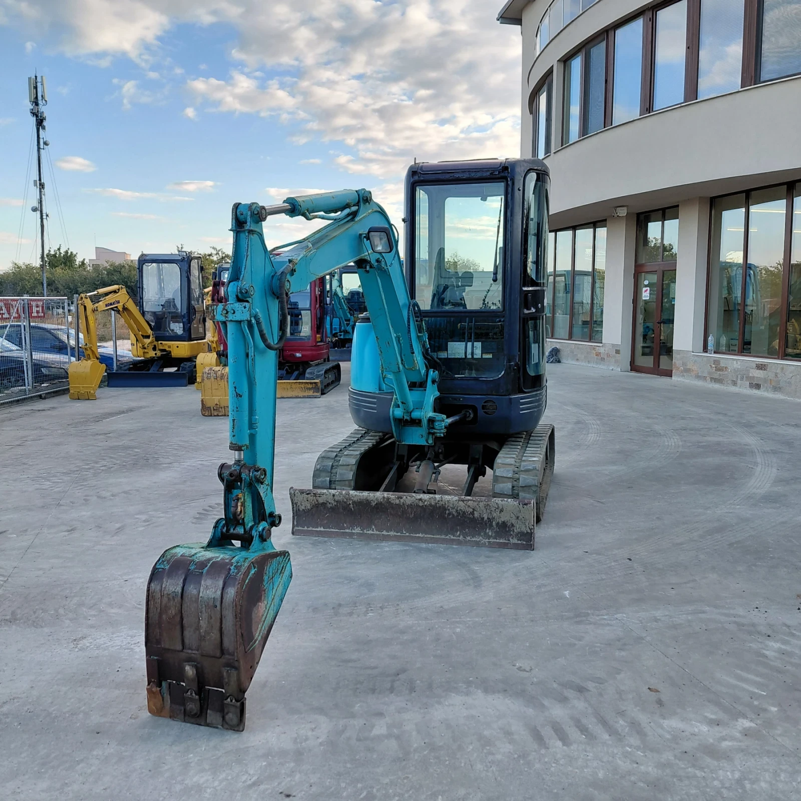 Багер Kobelco SK25SR * НАЛИЧЕН * , снимка 8 - Индустриална техника - 56564021