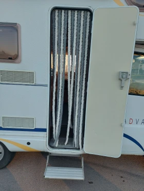 Кемпер Dethleffs Globetrotter / ALDE / двуетажно легло, снимка 7