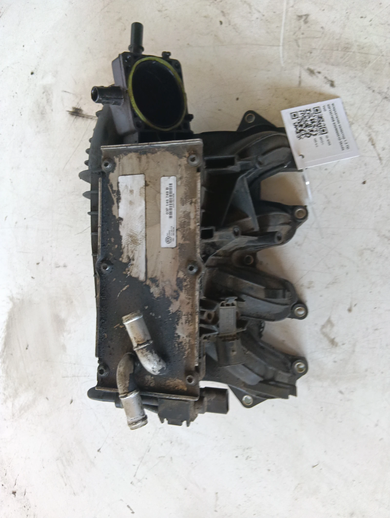 всмукателен колектор 1.2 TSI 03F145749B 03G906051D  Skoda Yeti