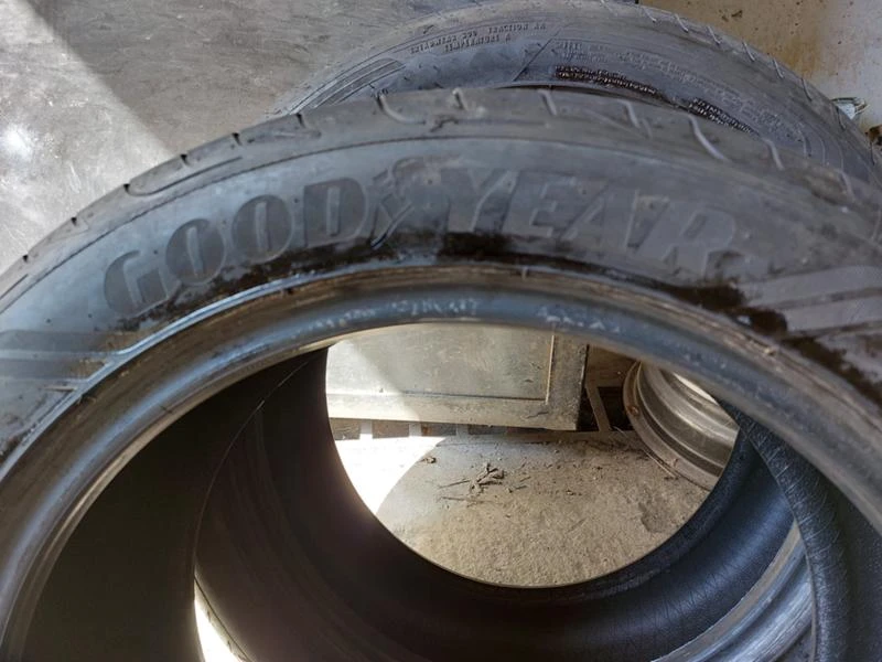 Гуми Летни 245/45R18, снимка 4 - Гуми и джанти - 36790959