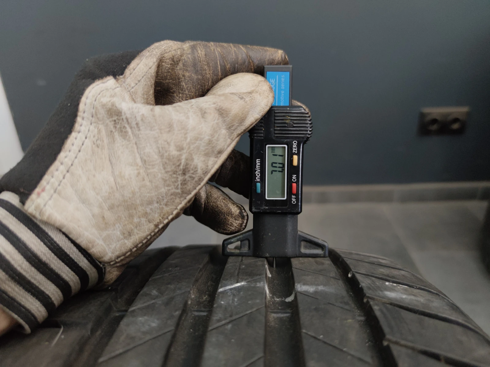  225/40R18 | Mobile.bg   4