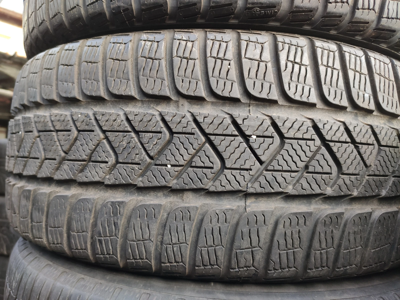  205/40R17 | Mobile.bg   4