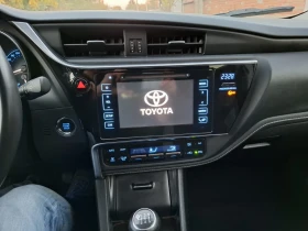 Обява за продажба на Toyota Auris ~18 200 лв. - изображение 10