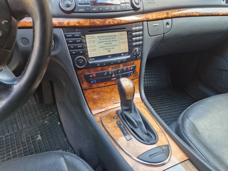 Mercedes-Benz E 200 5бр. KOMPRESSOR, снимка 9 - Автомобили и джипове - 39902053