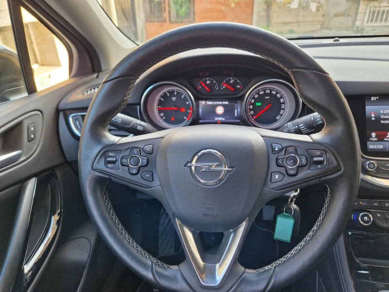 Opel Astra 1.4 t 150к.с Full Led, снимка 11 - Автомобили и джипове - 46650758