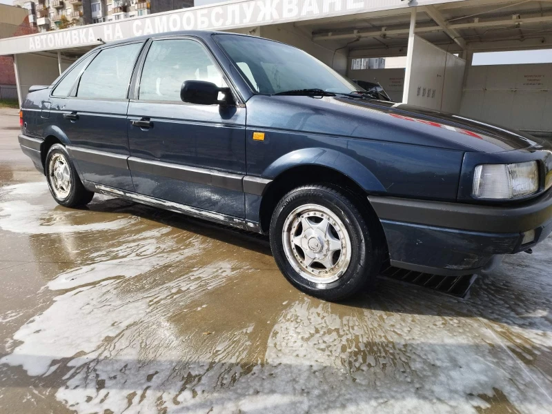 VW Passat 1.8, снимка 8 - Автомобили и джипове - 47991182