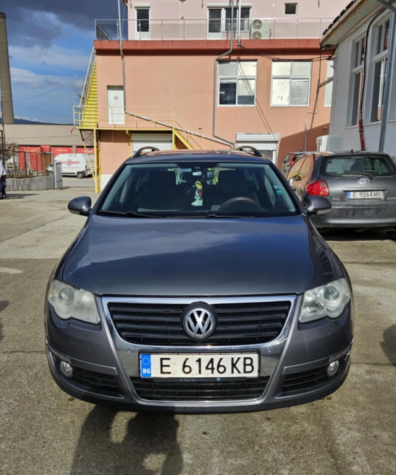 VW Passat, снимка 1 - Автомобили и джипове - 48896775