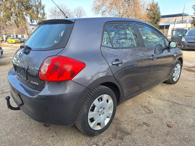 Toyota Auris Бензин-перфектен 6ск., снимка 2 - Автомобили и джипове - 49130656