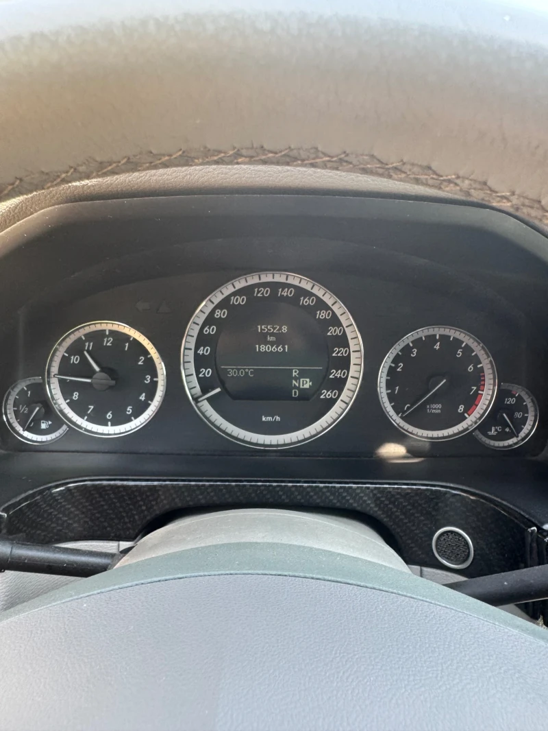 Mercedes-Benz E 350, снимка 10 - Автомобили и джипове - 52482343