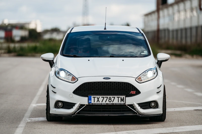 Ford Fiesta ST , снимка 3 - Автомобили и джипове - 52493627
