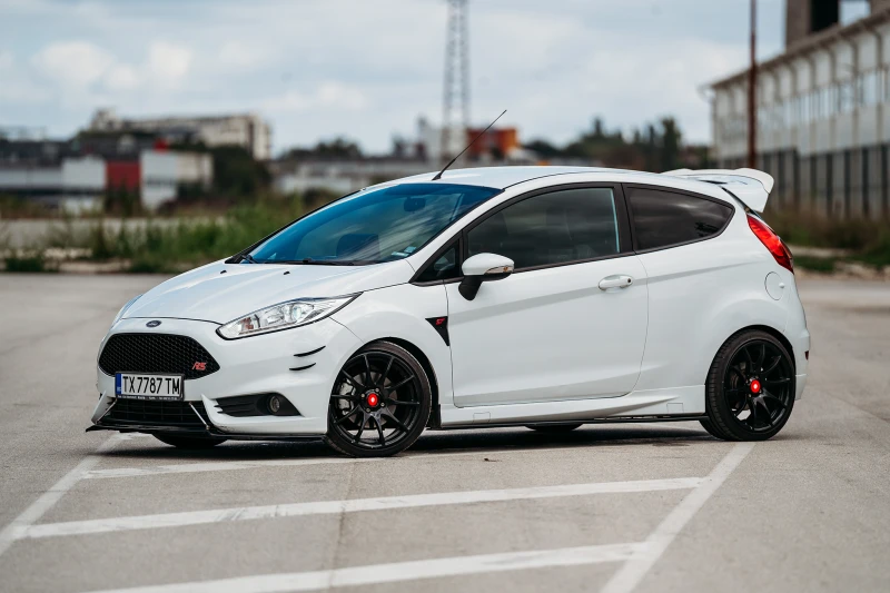 Ford Fiesta ST , снимка 2 - Автомобили и джипове - 52493627