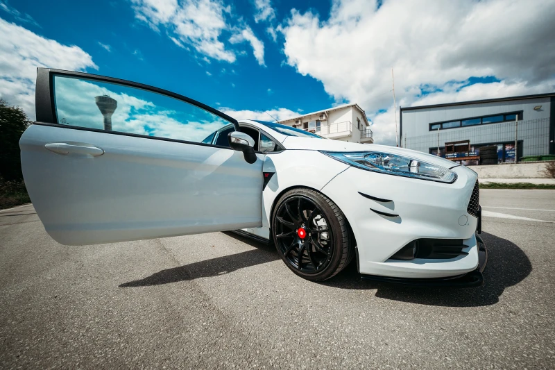 Ford Fiesta ST , снимка 8 - Автомобили и джипове - 52493627