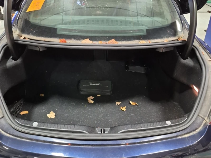 Mercedes-Benz C 300 AMG-pkg* 4M* Пано* Подгрев, снимка 11 - Автомобили и джипове - 52317589