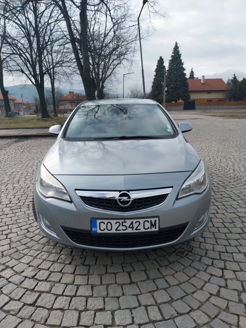 Opel Astra Opela Astra J 1.7 CDTI, снимка 2 - Автомобили и джипове - 53292566