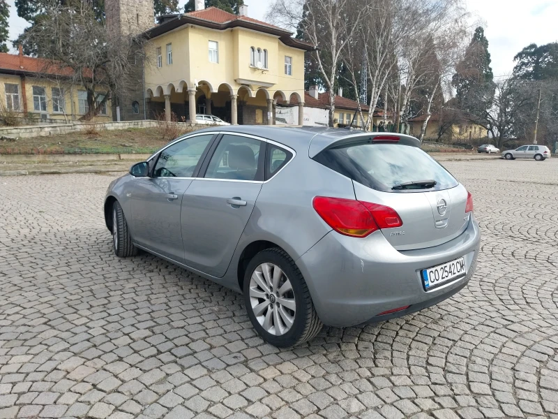 Opel Astra Opela Astra J 1.7 CDTI, снимка 8 - Автомобили и джипове - 53292566