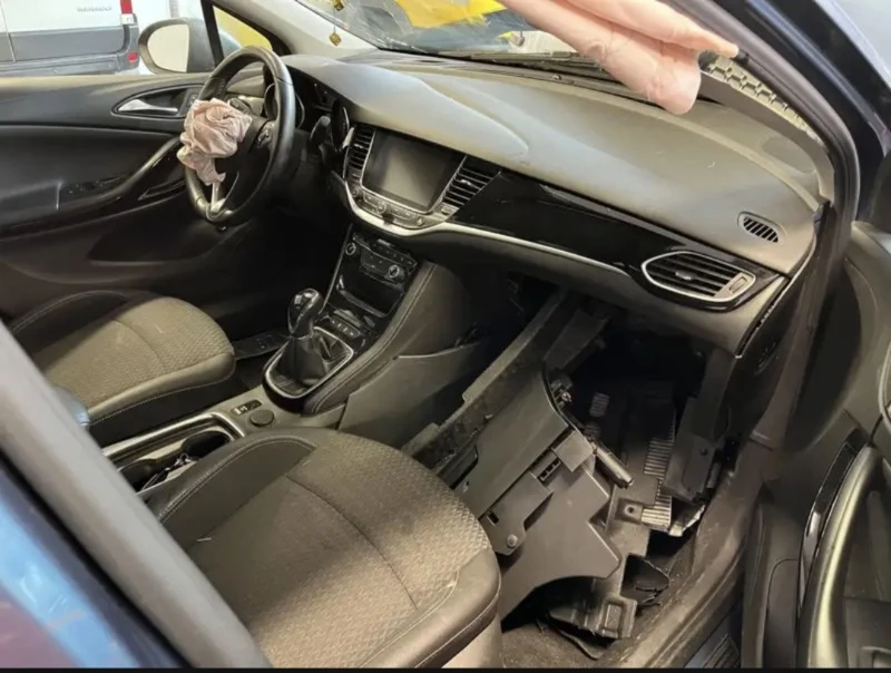 Opel Astra 1.6cdti - 123456 лв. - 80884794 | Car24.bg