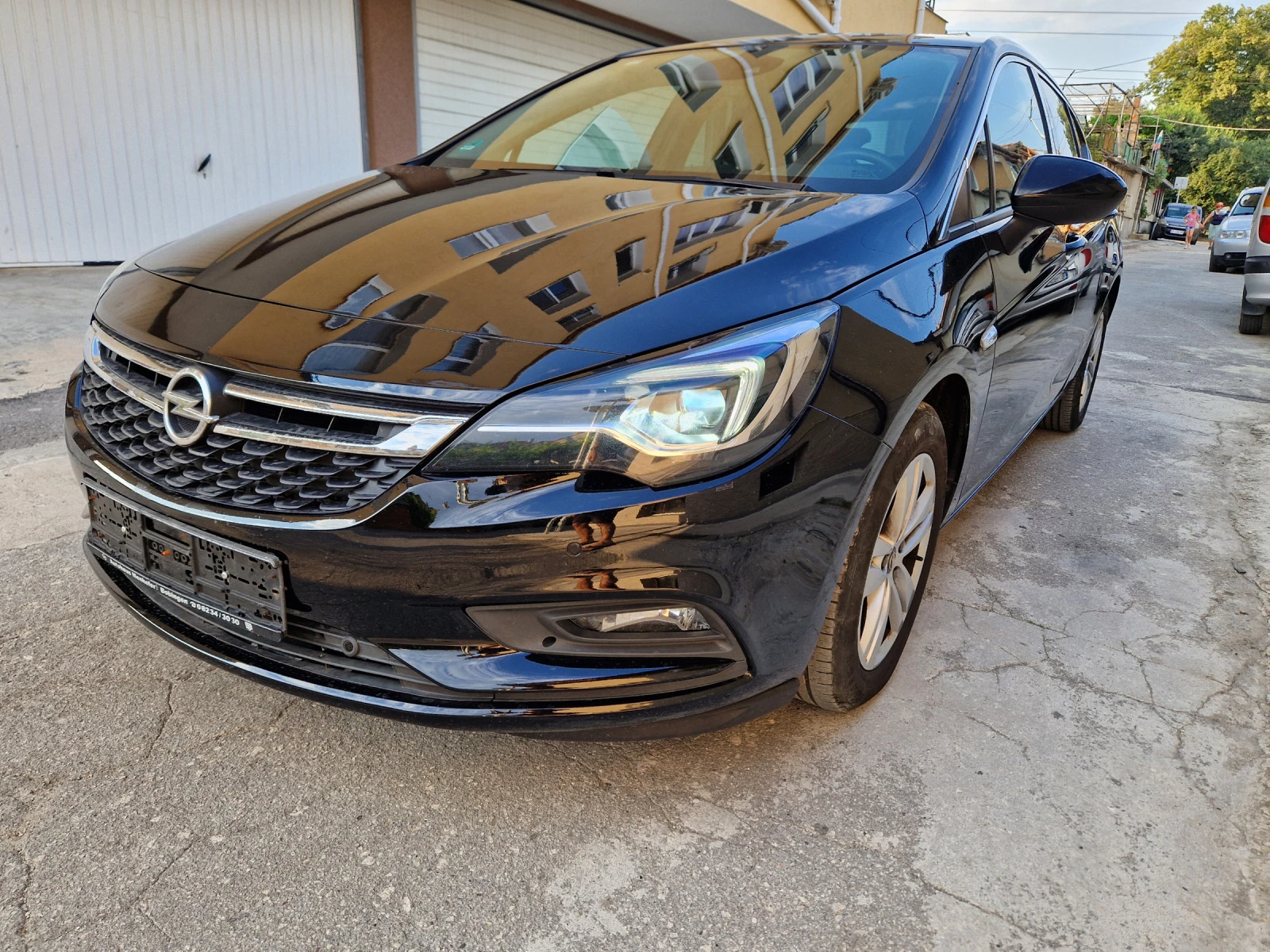 Opel Astra 1.4 t 150к.с Full Led - изображение 2