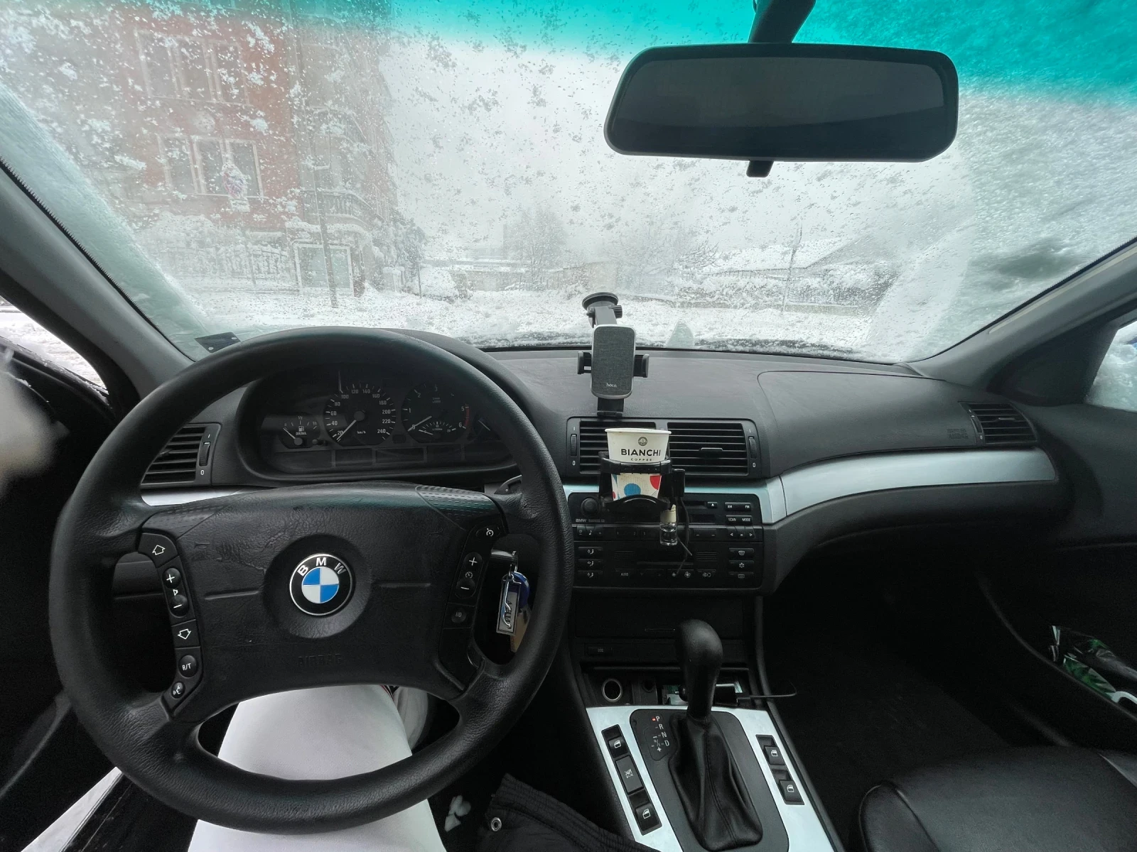 BMW 320  - изображение 6