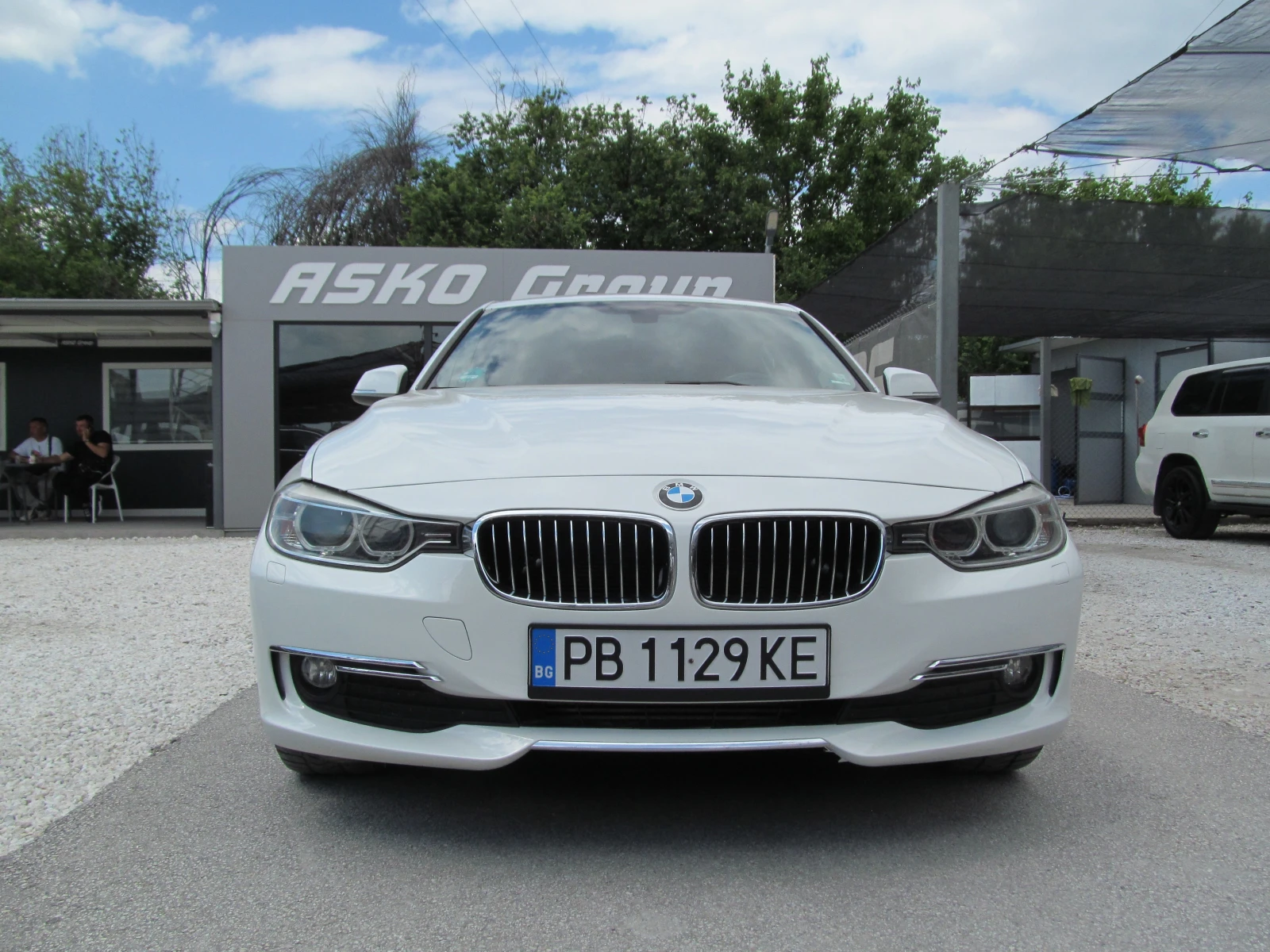BMW 320 Luxury/Navi/START STOP/СОБСТВЕН ЛИЗИНГ - изображение 2