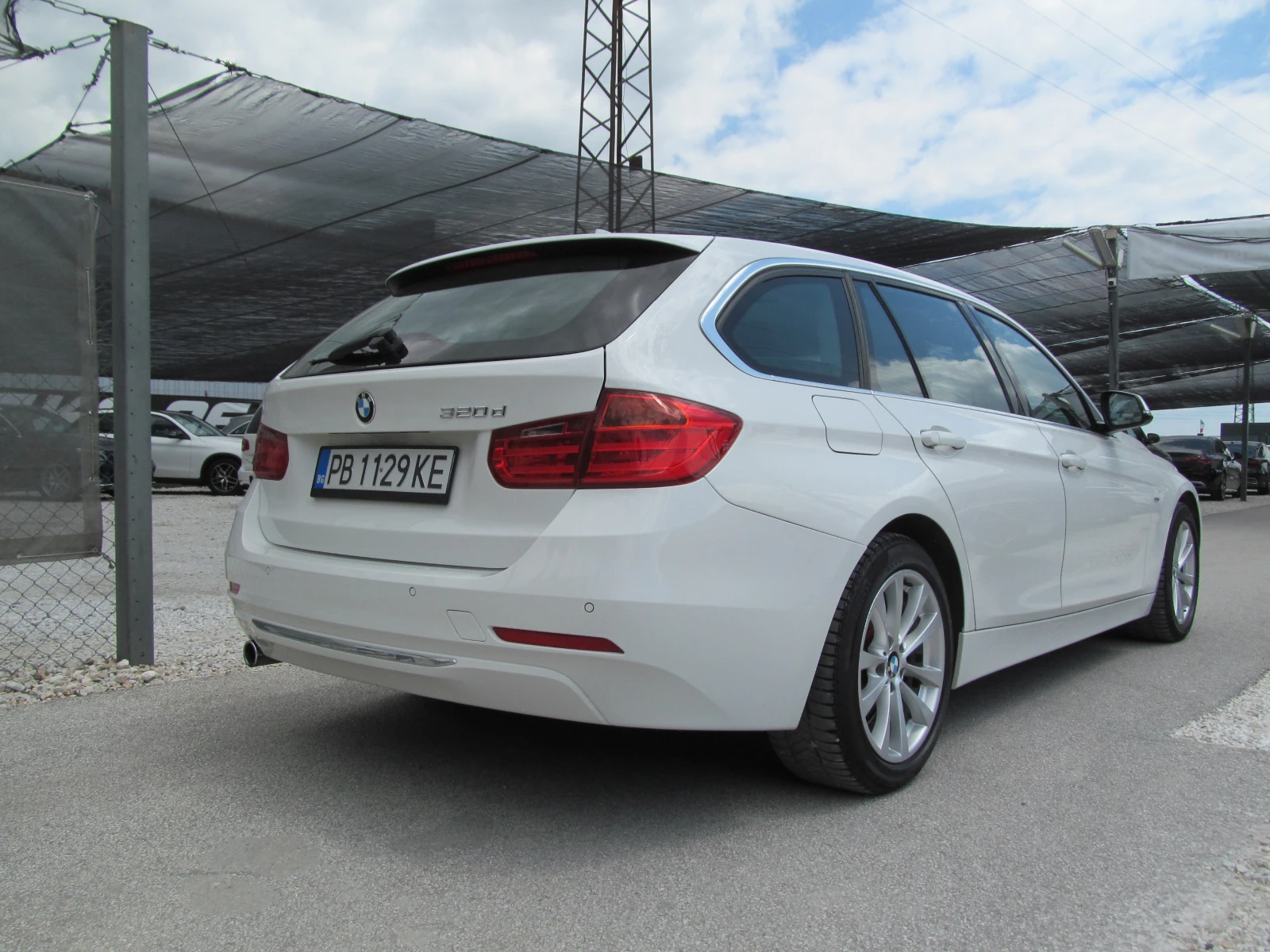 BMW 320 Luxury/Navi/START STOP/СОБСТВЕН ЛИЗИНГ - изображение 7