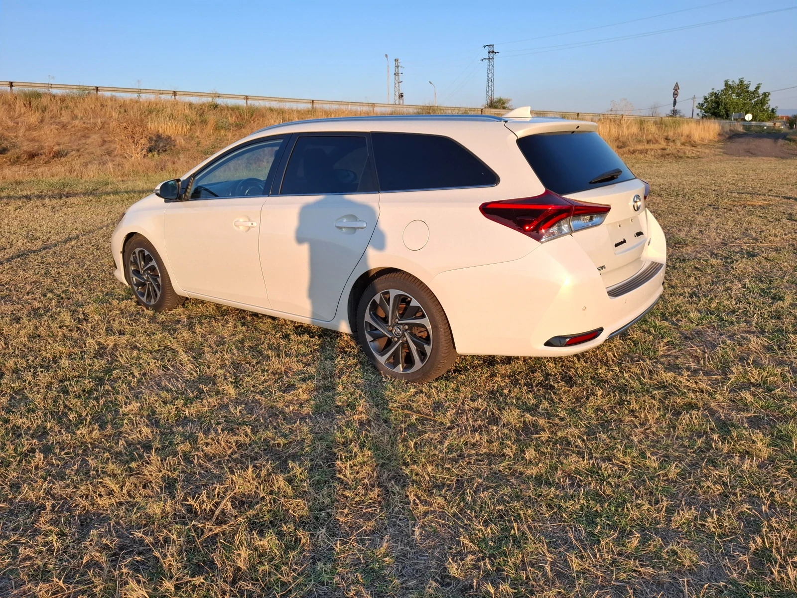 Toyota Auris  - изображение 8